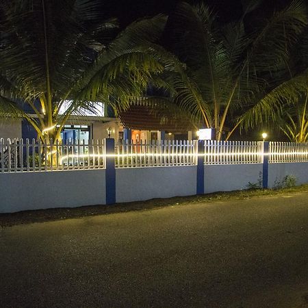 Veeniola Holiday Home Кавелосим Екстериор снимка