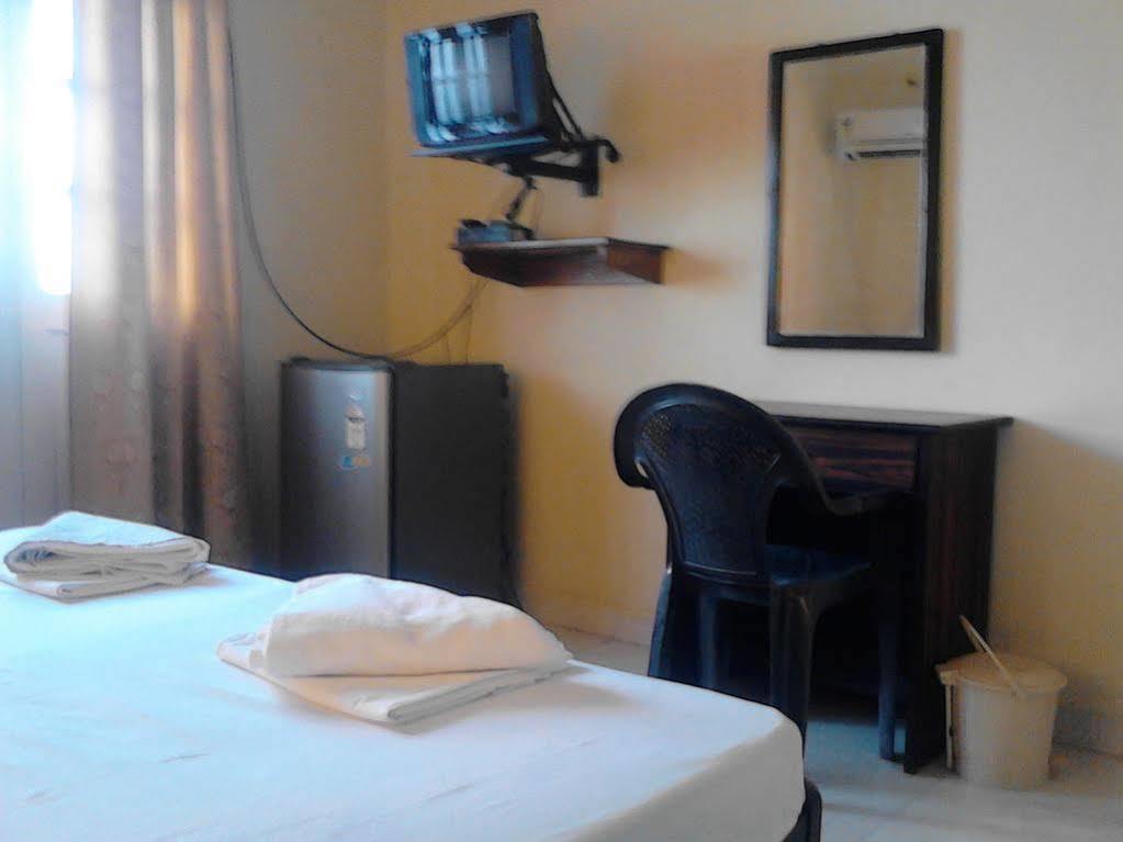Veeniola Holiday Home Кавелосим Екстериор снимка
